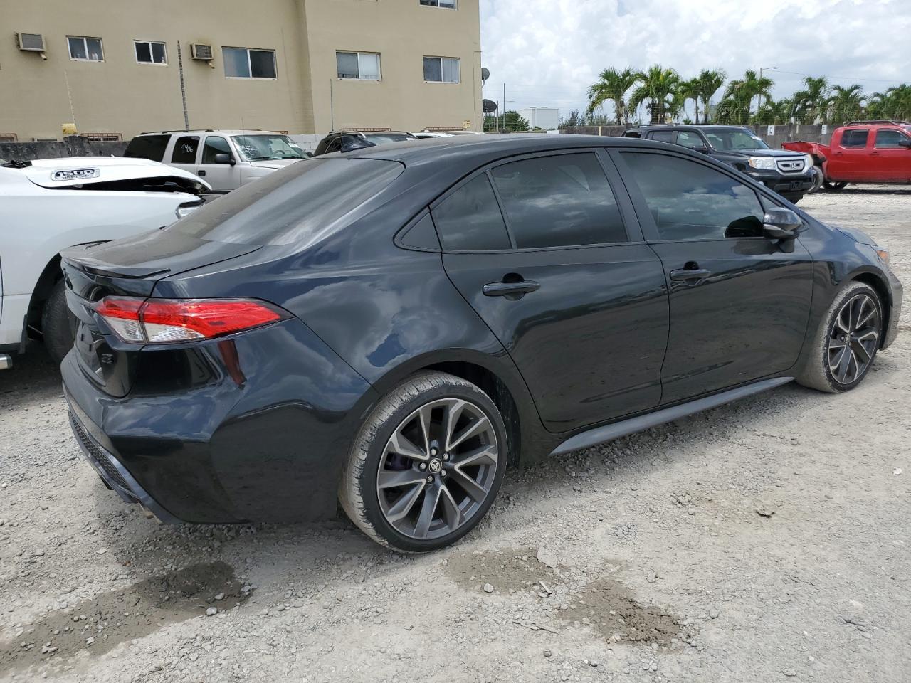 2021 TOYOTA COROLLA
