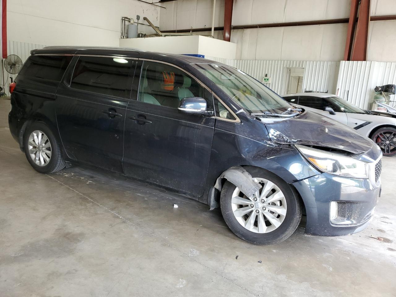 2016 KIA SEDONA