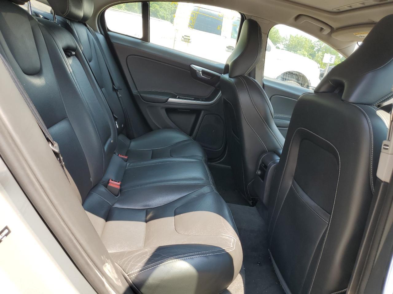 2018 VOLVO S60