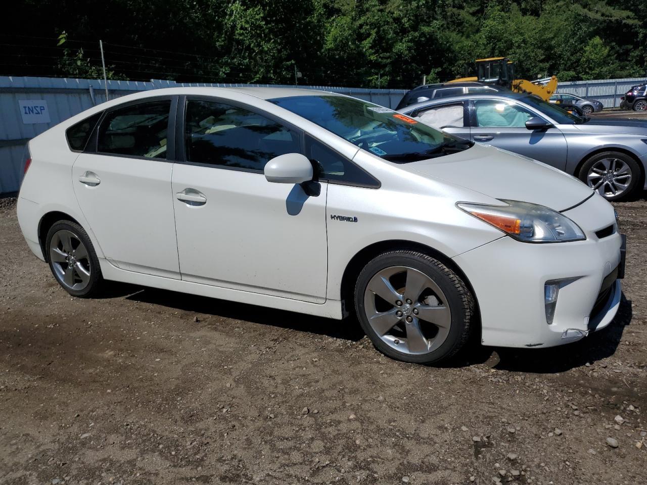 2013 TOYOTA PRIUS