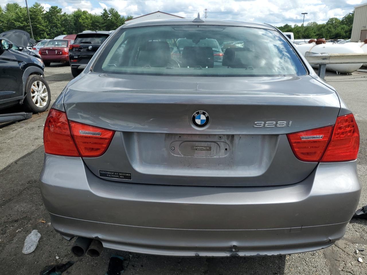 2011 BMW 3 SERIES