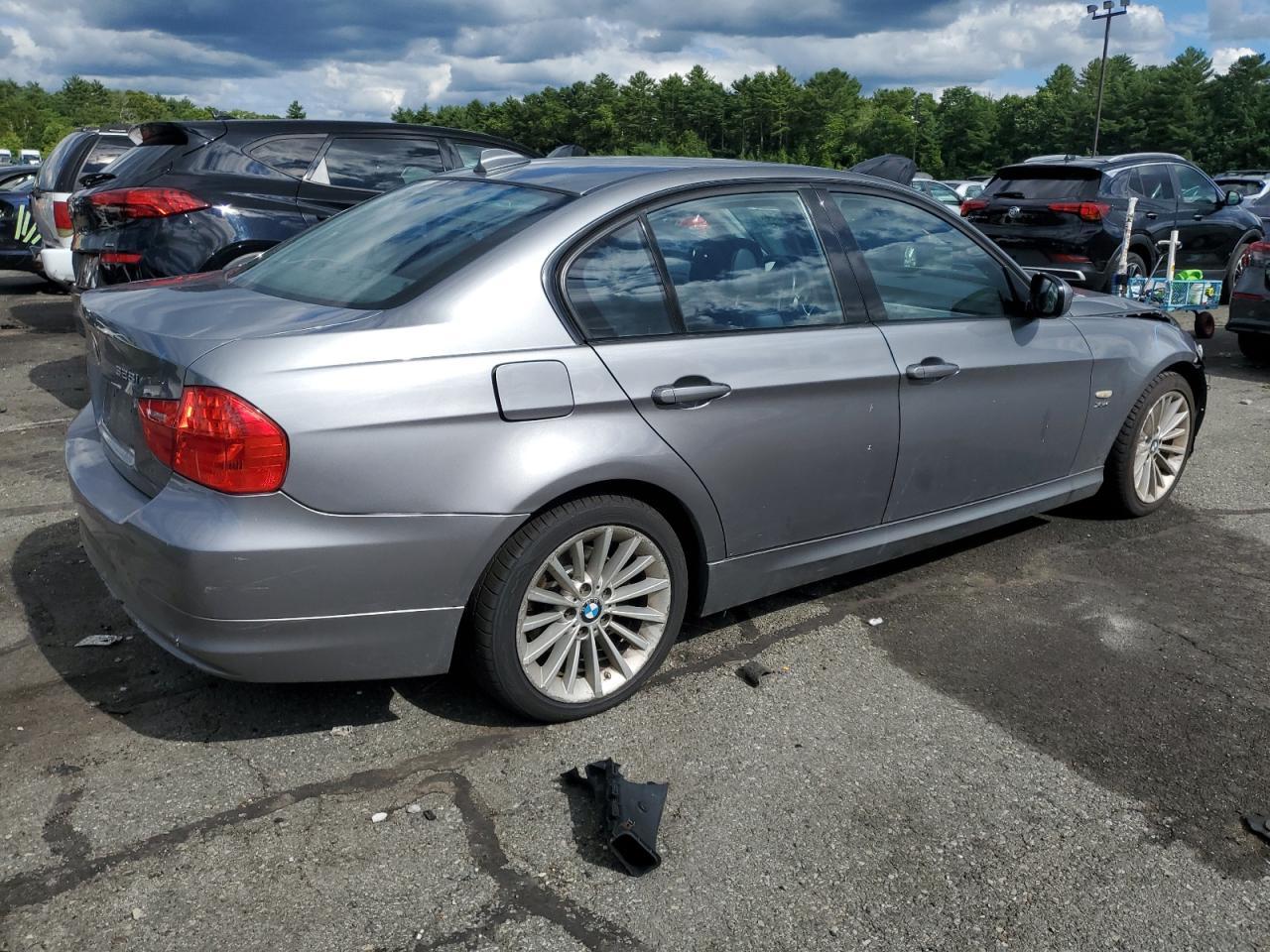 2011 BMW 3 SERIES