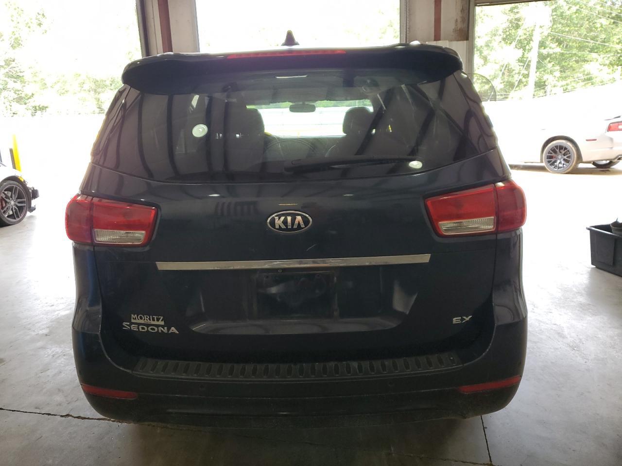 2016 KIA SEDONA