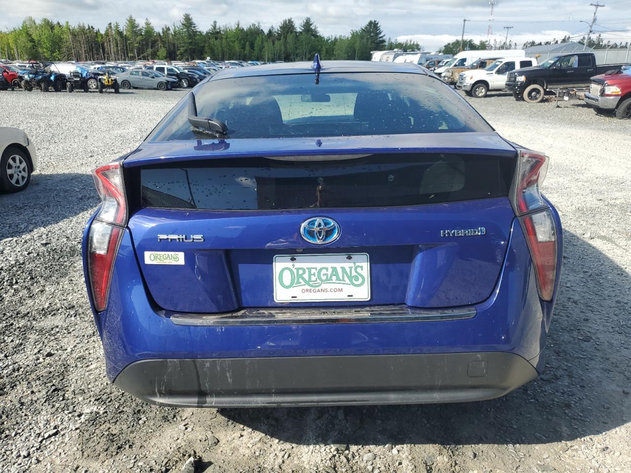 2016 TOYOTA PRIUS