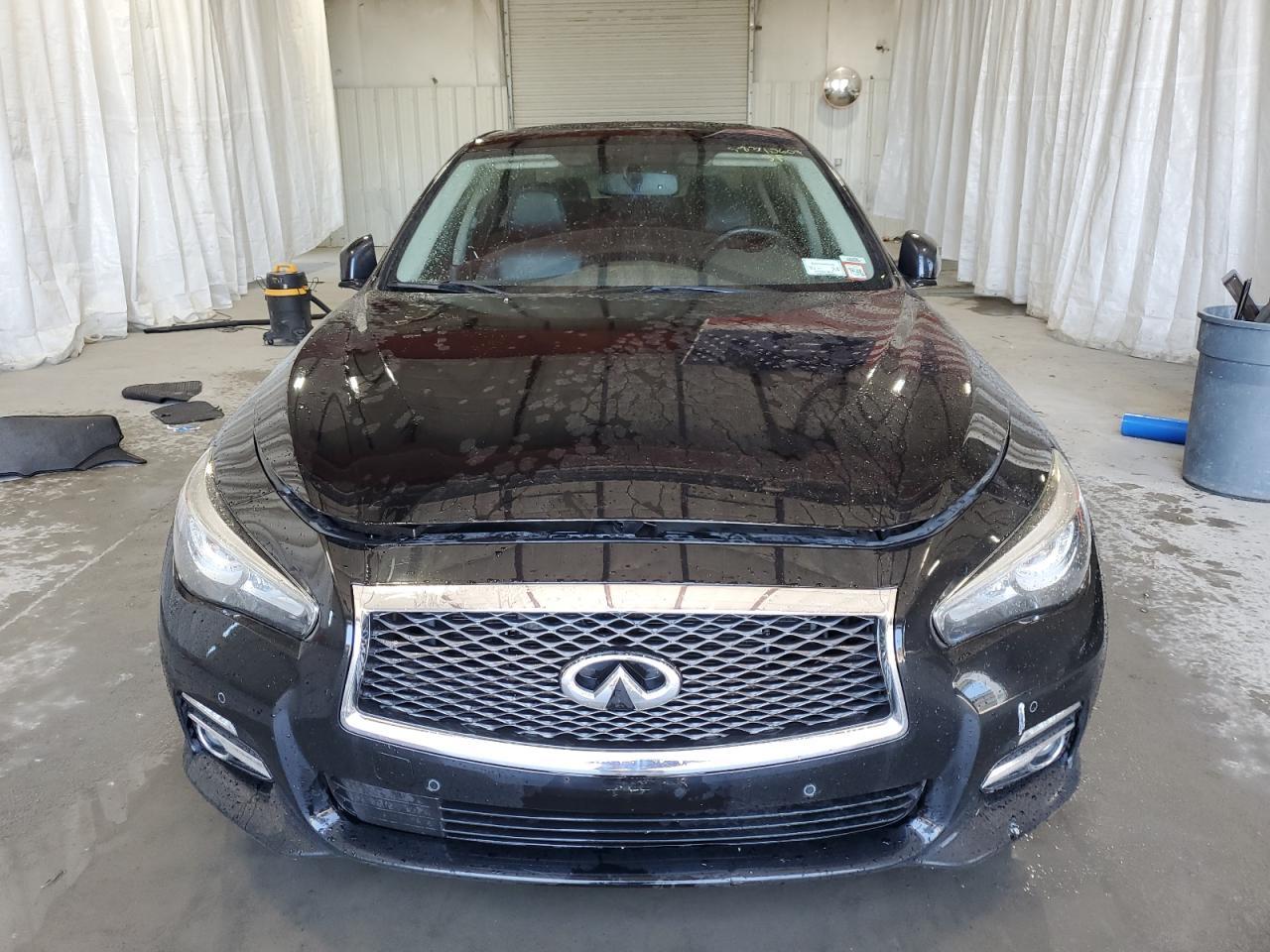 2016 INFINITI Q50