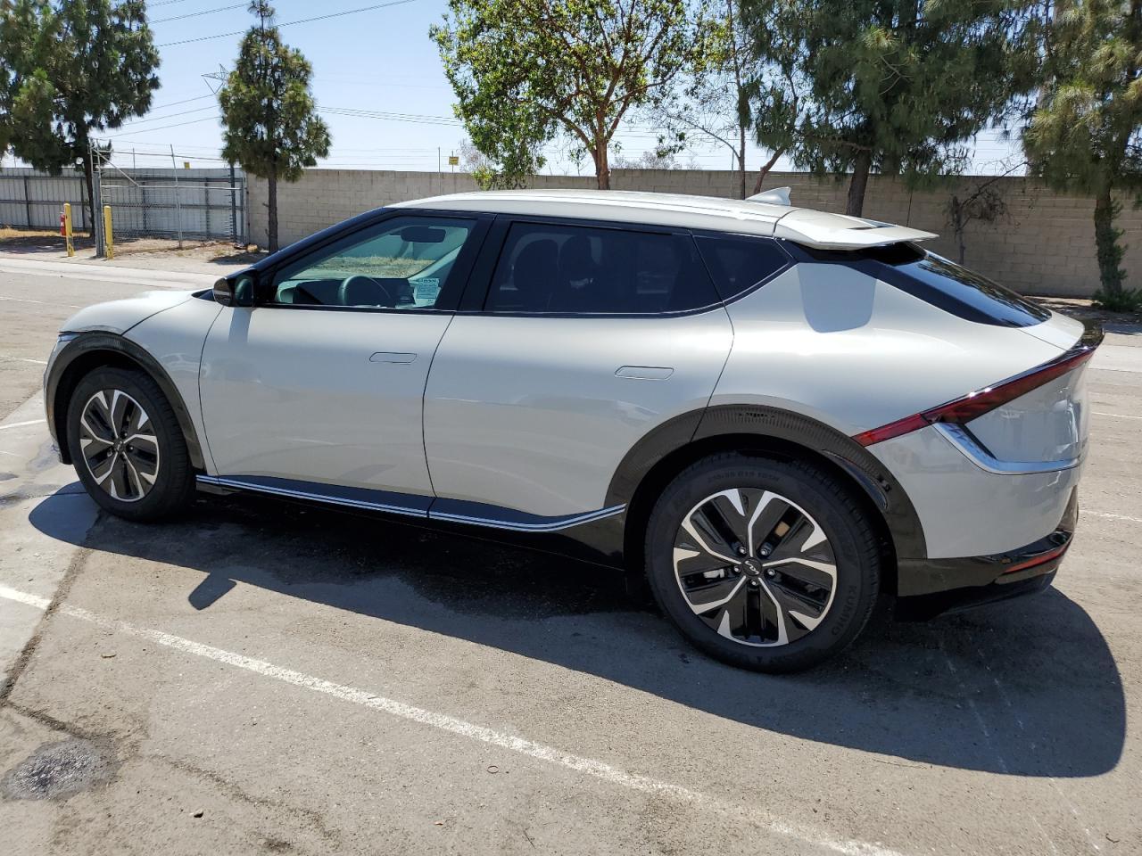 2024 KIA EV6