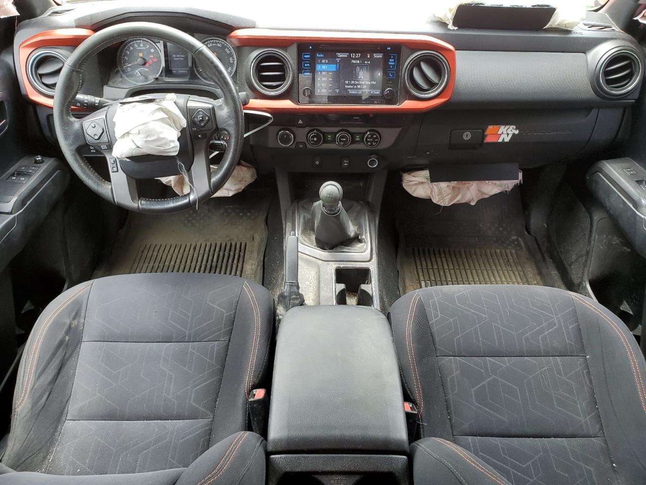 2016 TOYOTA TACOMA