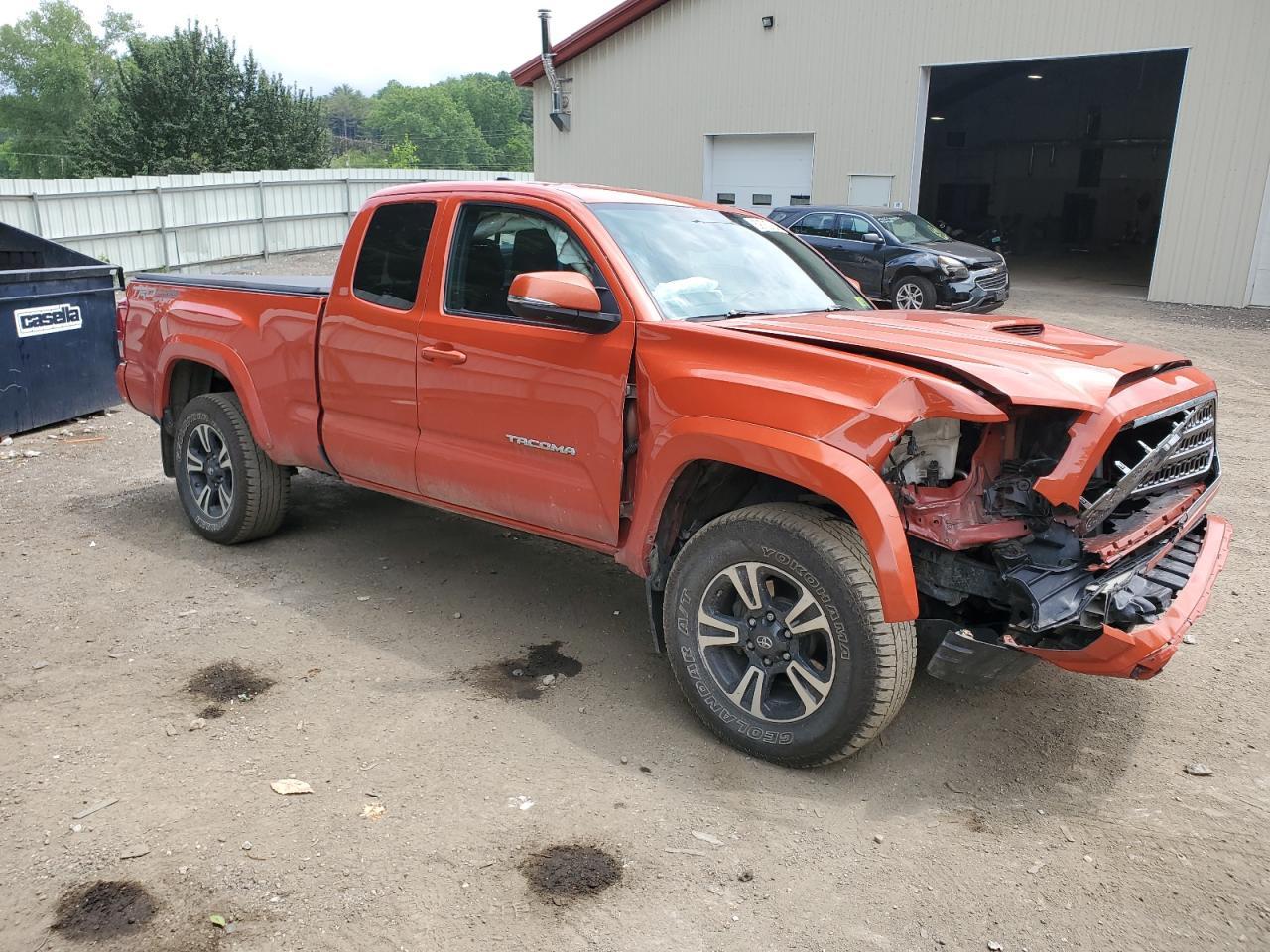 2016 TOYOTA TACOMA