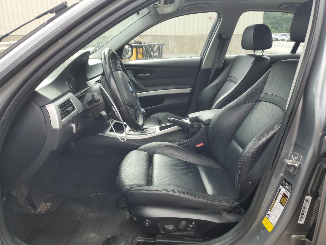 2011 BMW 3 SERIES