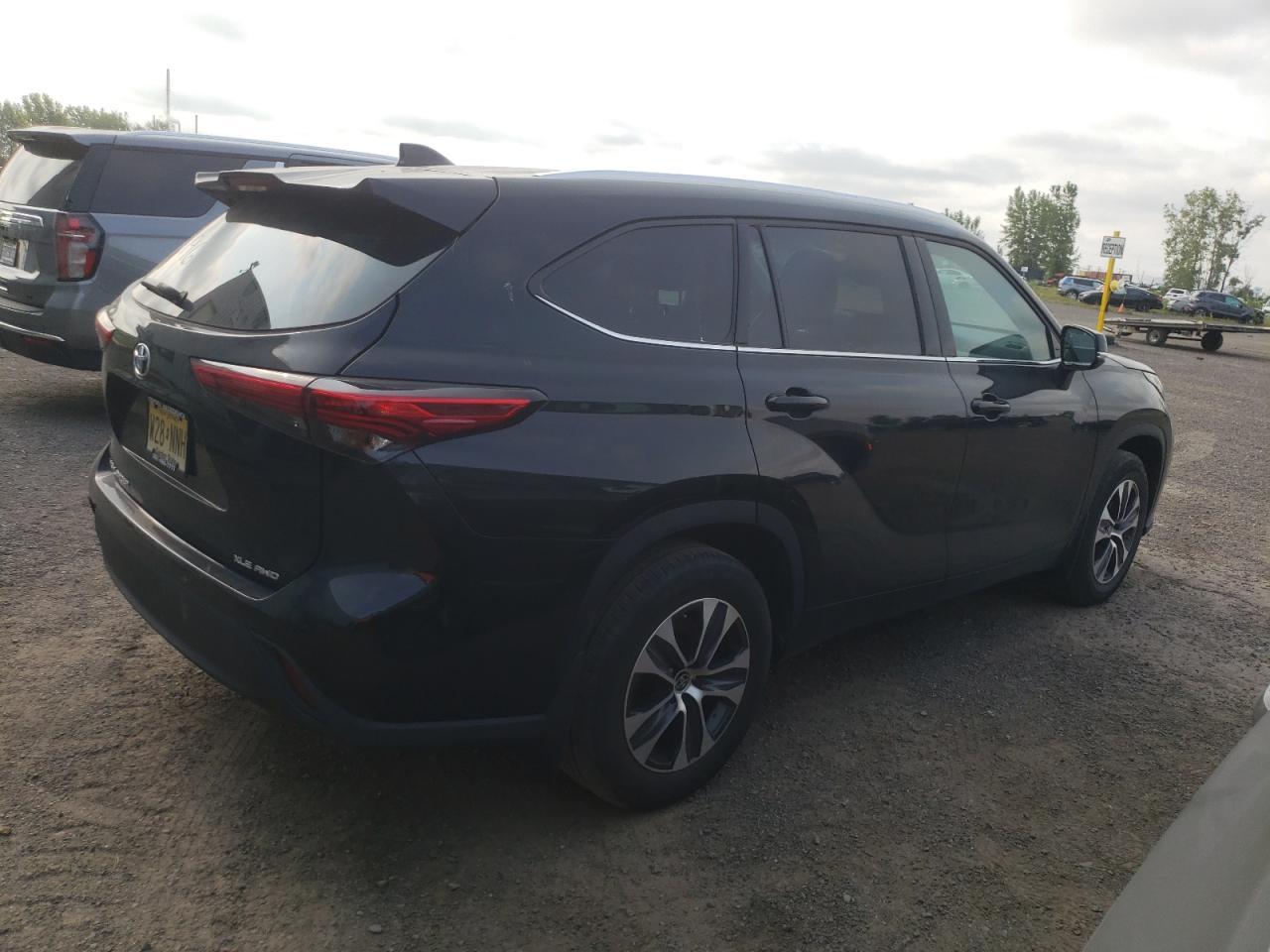 2021 TOYOTA HIGHLANDER
