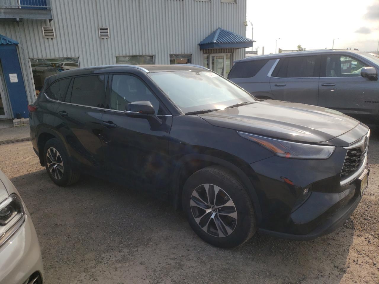 2021 TOYOTA HIGHLANDER