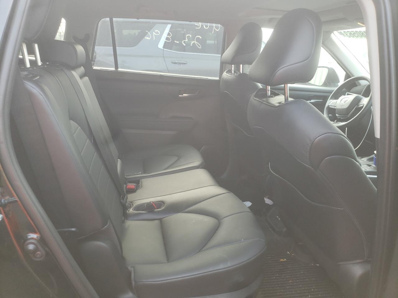2021 TOYOTA HIGHLANDER