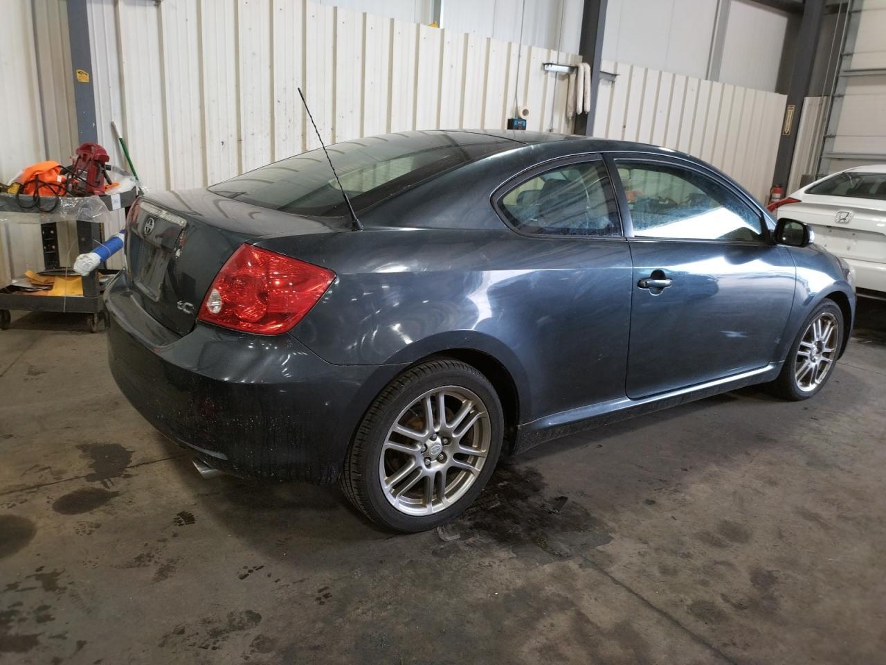 2006 TOYOTA SCION