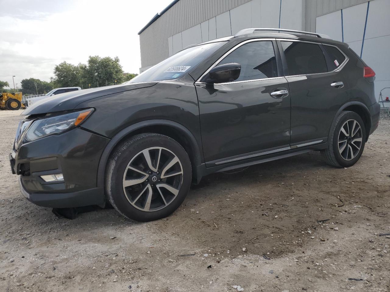 2017 NISSAN ROGUE