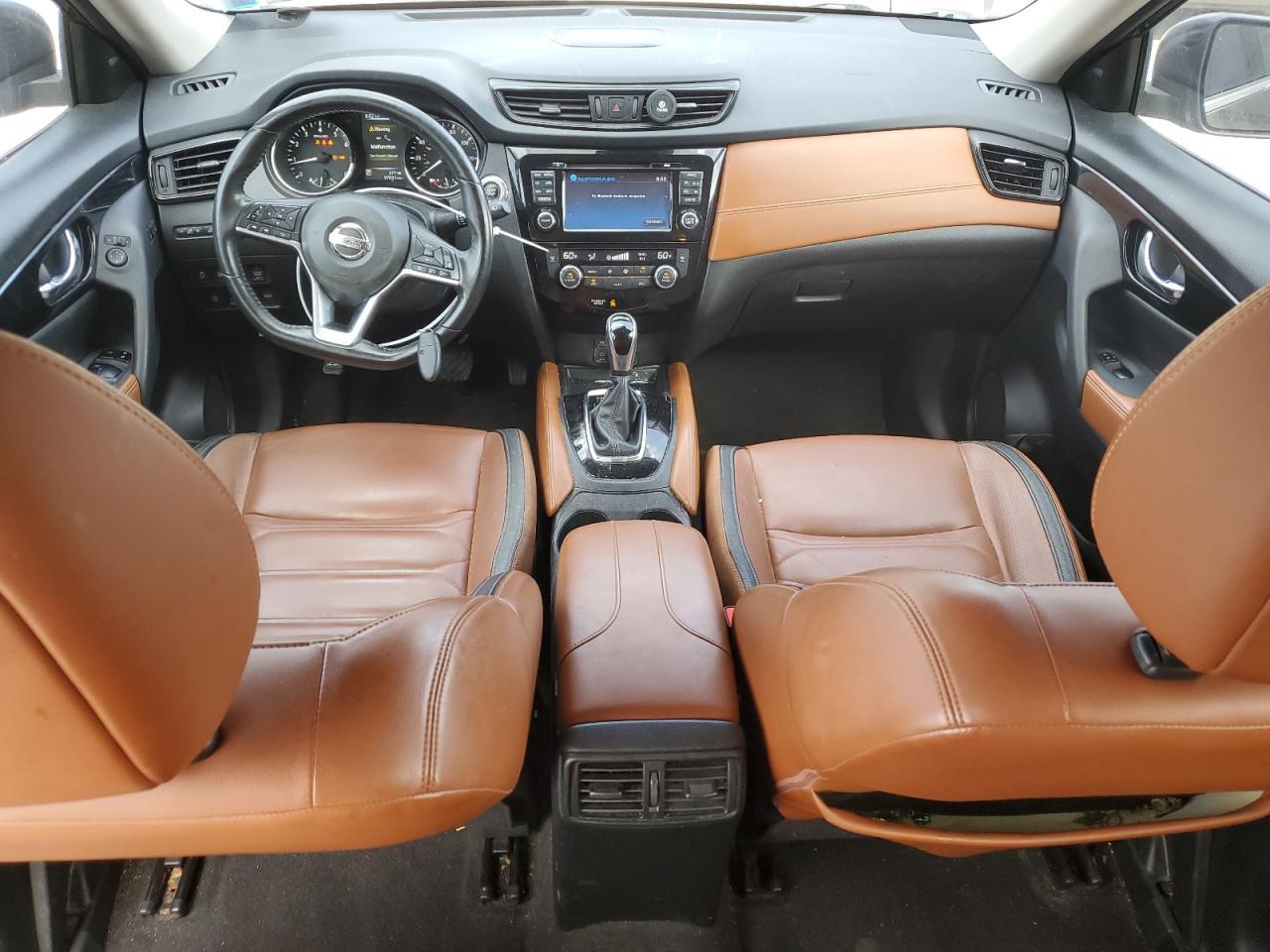 2017 NISSAN ROGUE