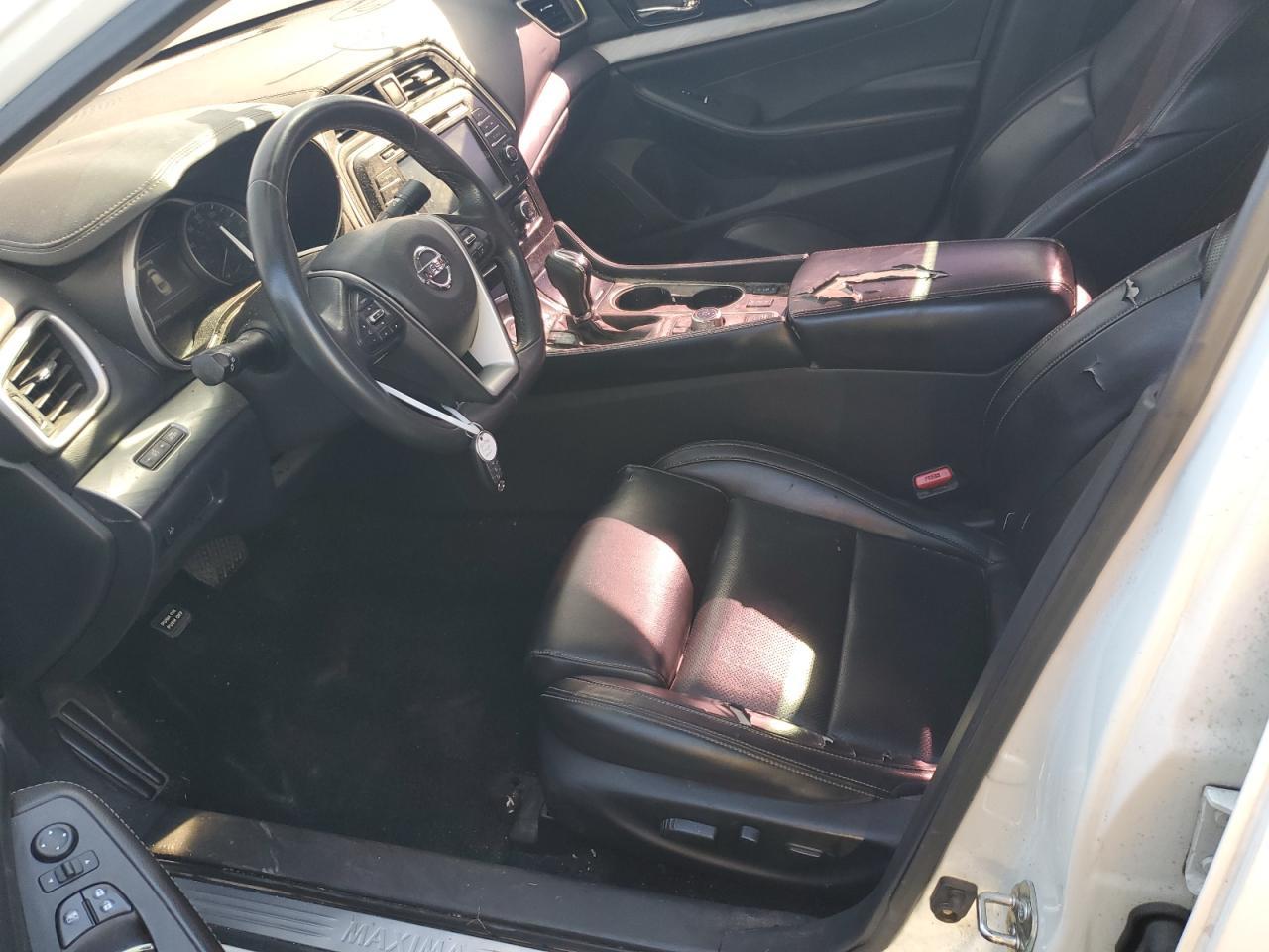 2017 NISSAN Maxima