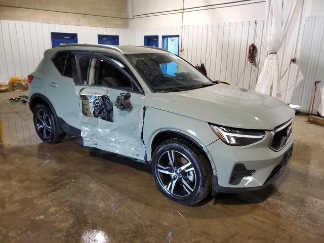 Volvo XC40 2023 