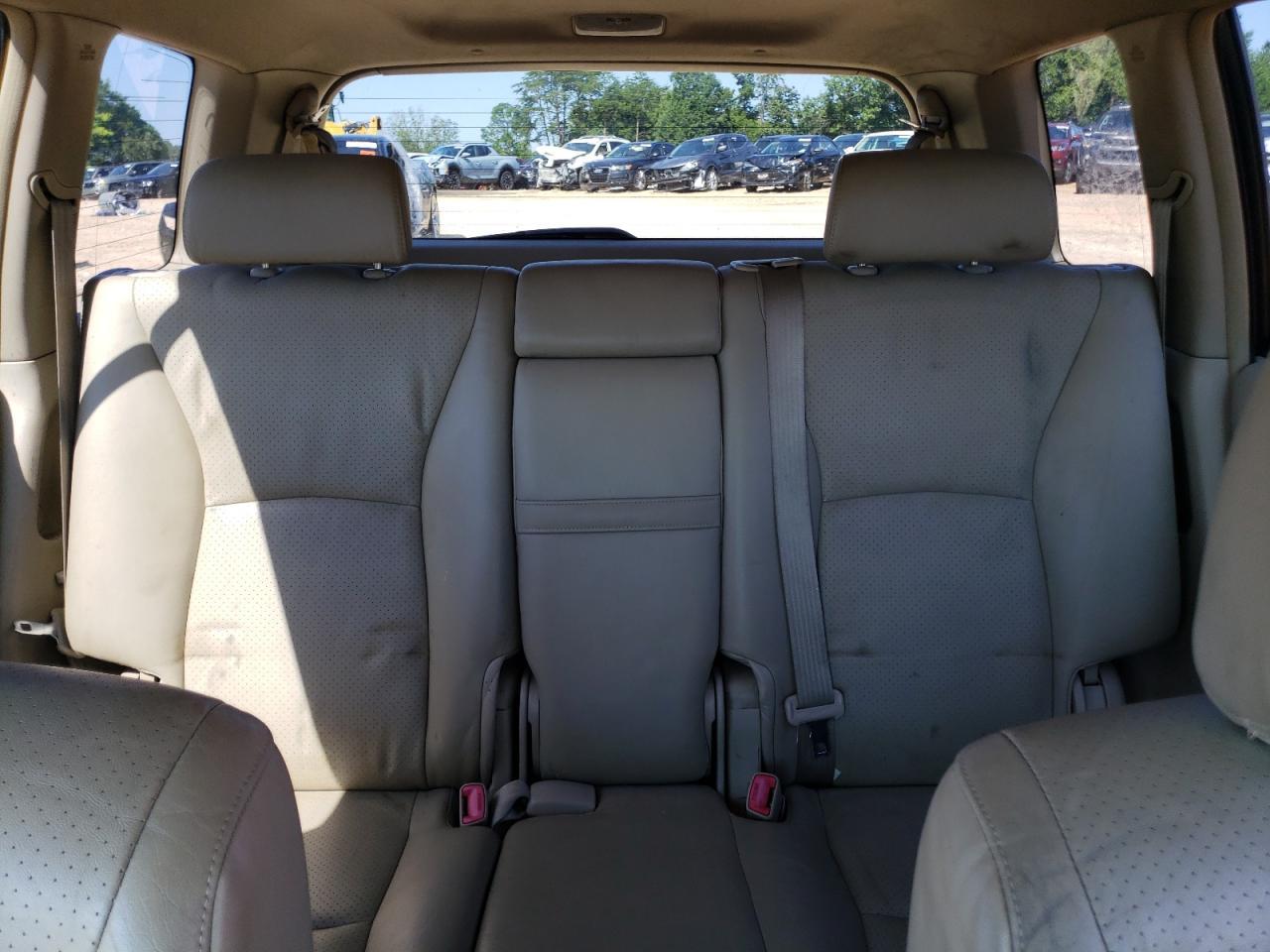 2004 TOYOTA HIGHLANDER