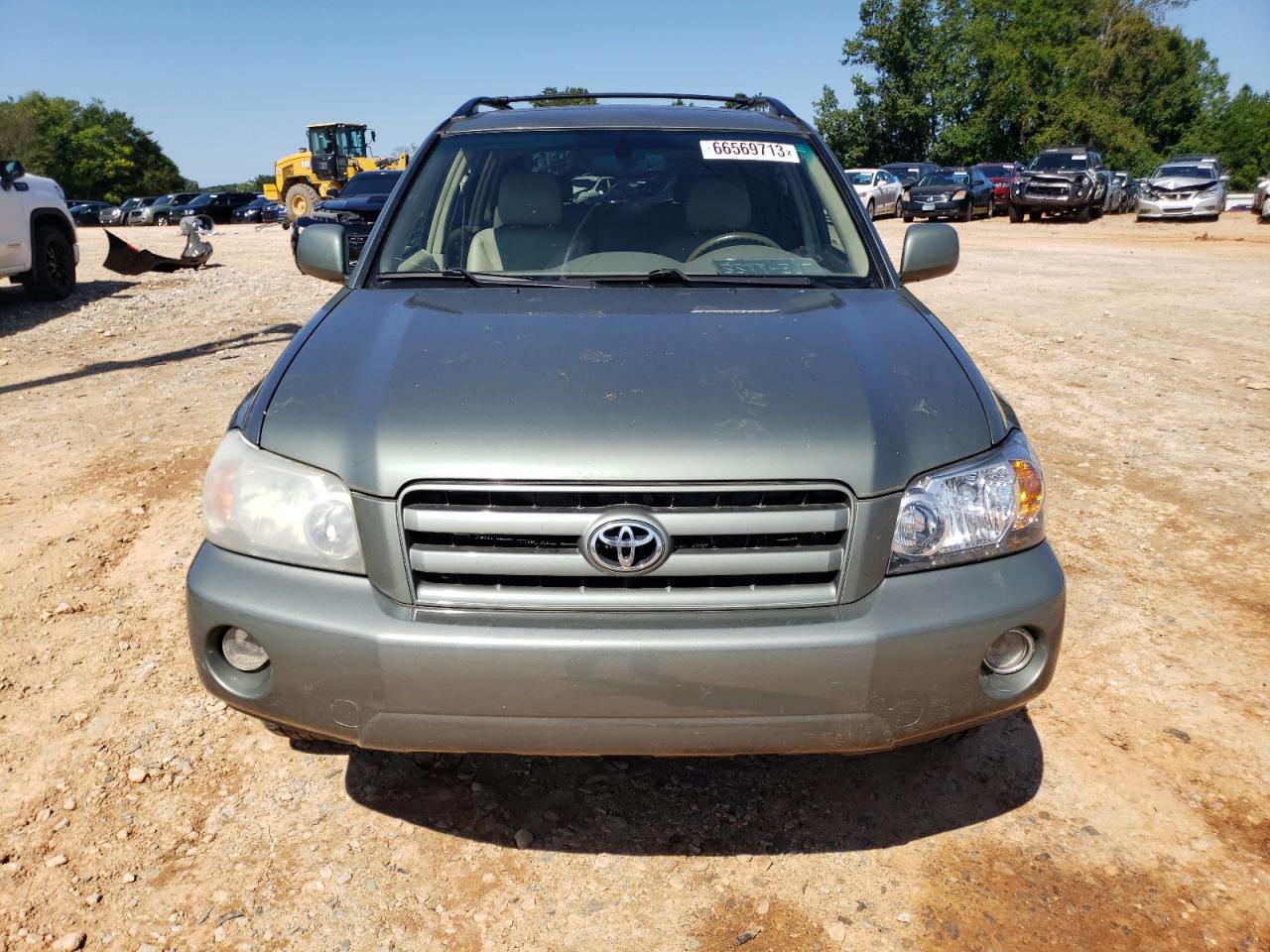 2004 TOYOTA HIGHLANDER