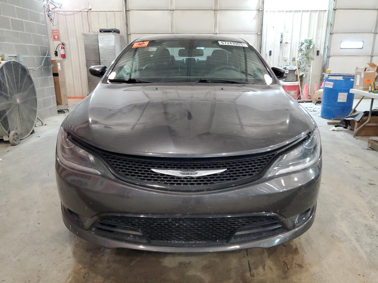 2016 CHRYSLER 200