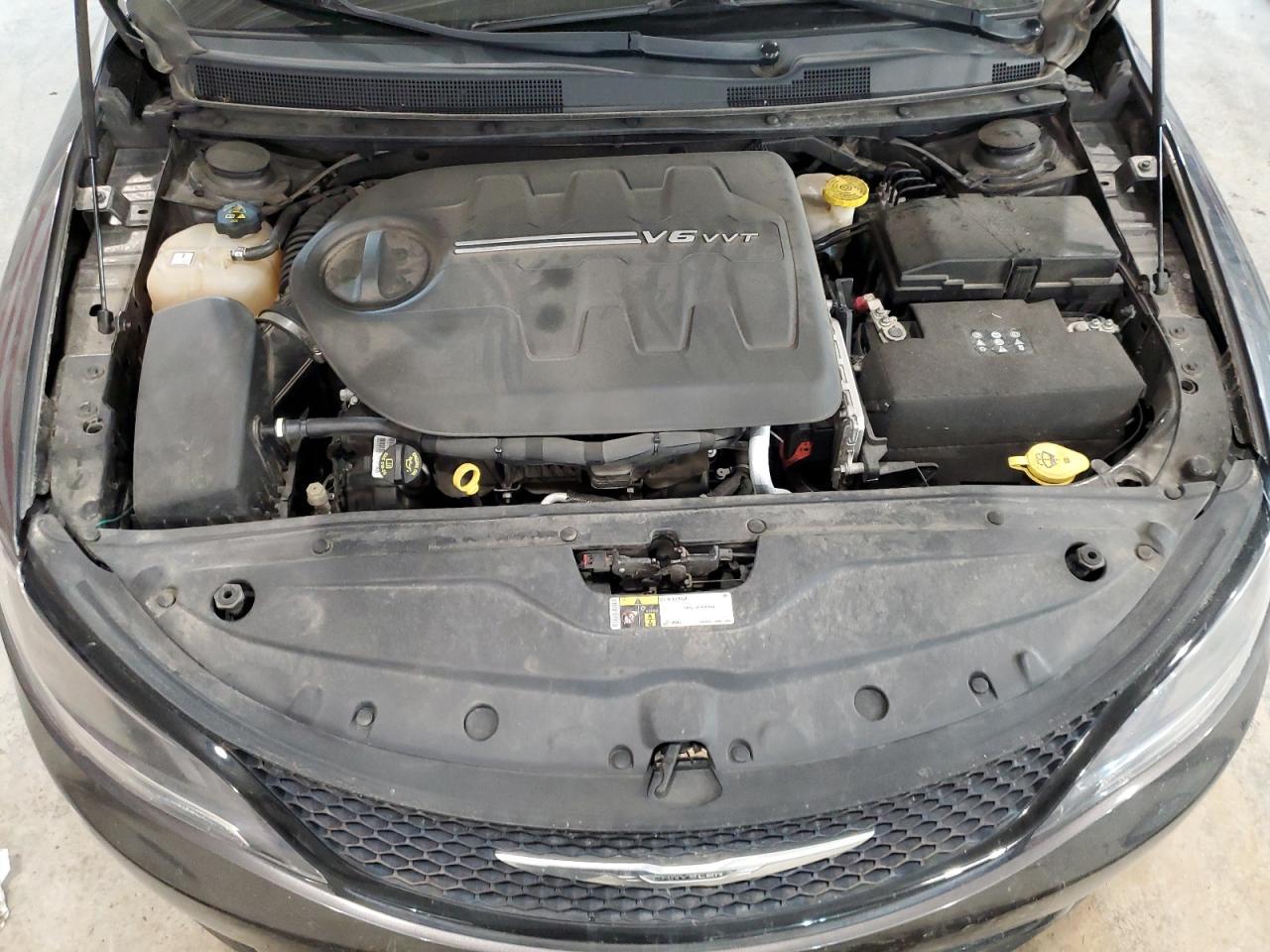 2016 CHRYSLER 200