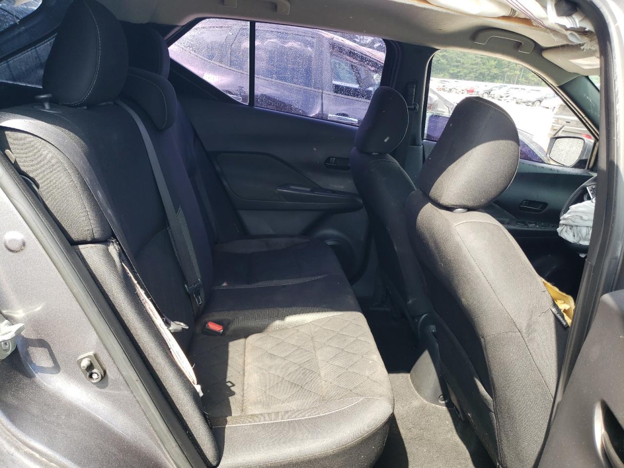 2020 NISSAN KICKS