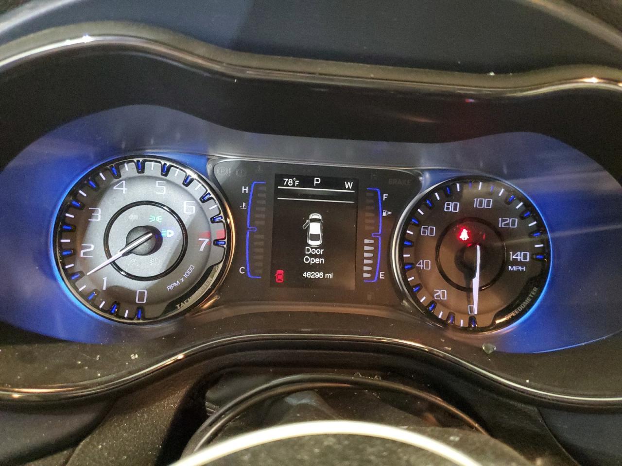 2016 CHRYSLER 200