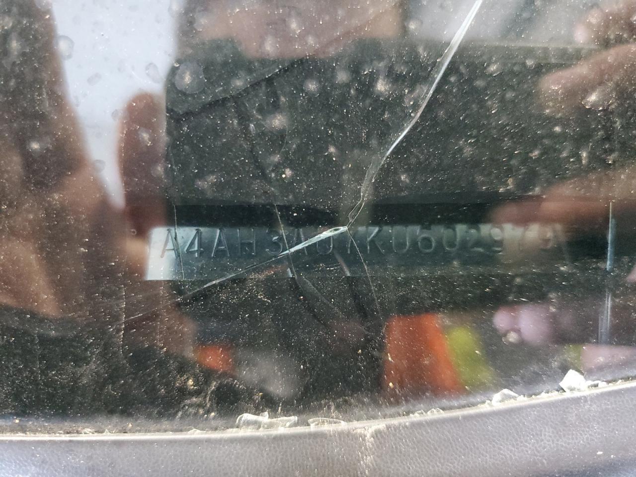 2019 MITSUBISHI outlander