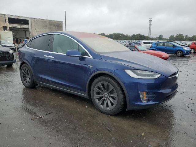 Tesla Model X 2018 