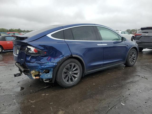 Tesla Model X 2018 