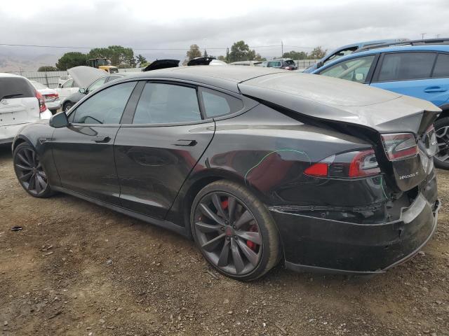 Tesla Model S 2015 