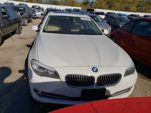 BMW 528xi 2013 5-Series