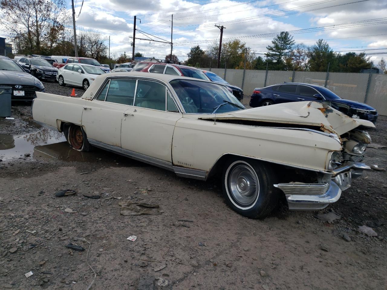 1964 CADILLAC Deville
