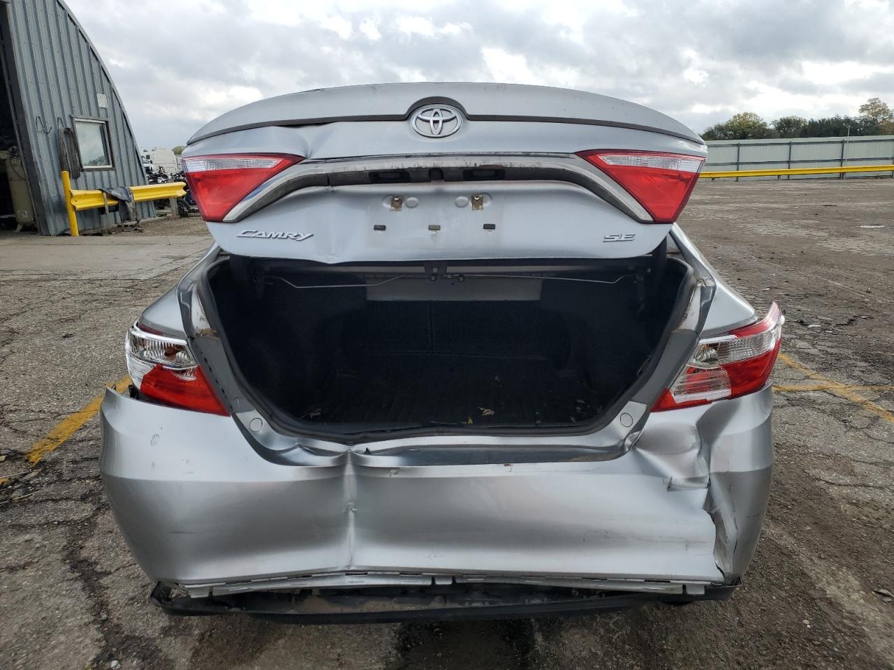 2015 TOYOTA CAMRY