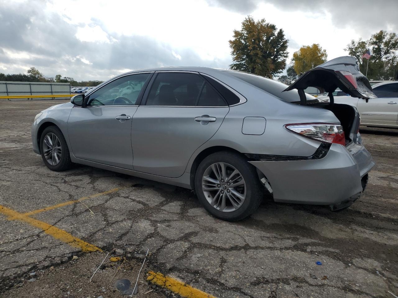 2015 TOYOTA CAMRY