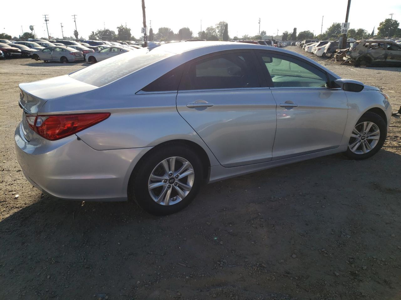 2012 HYUNDAI SONATA
