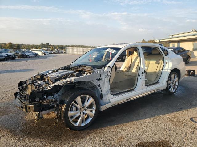 Infiniti Q70L 2015 