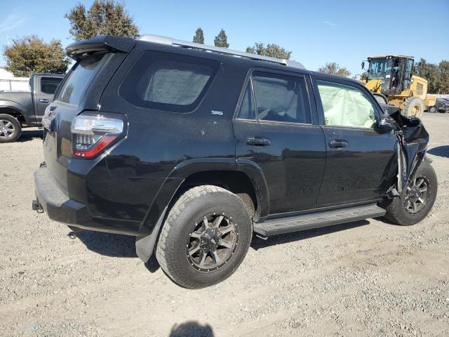 Toyota 4-Runner 2015 Base Grade