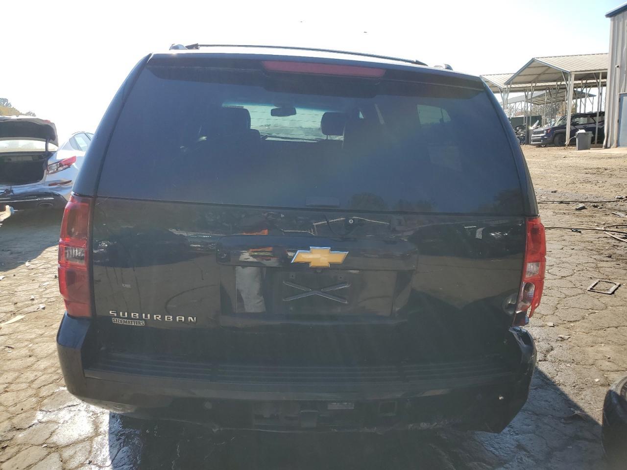 2014 CHEVROLET Suburban
