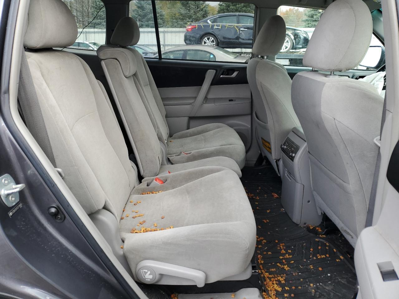 2012 TOYOTA HIGHLANDER