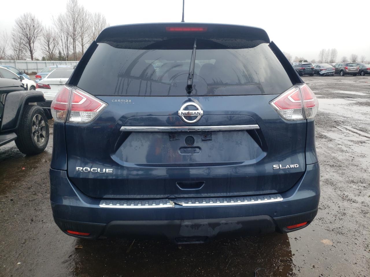 2015 NISSAN ROGUE