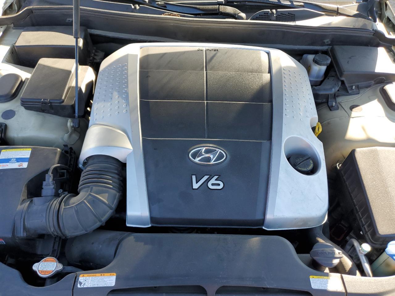 2011 HYUNDAI GENESIS
