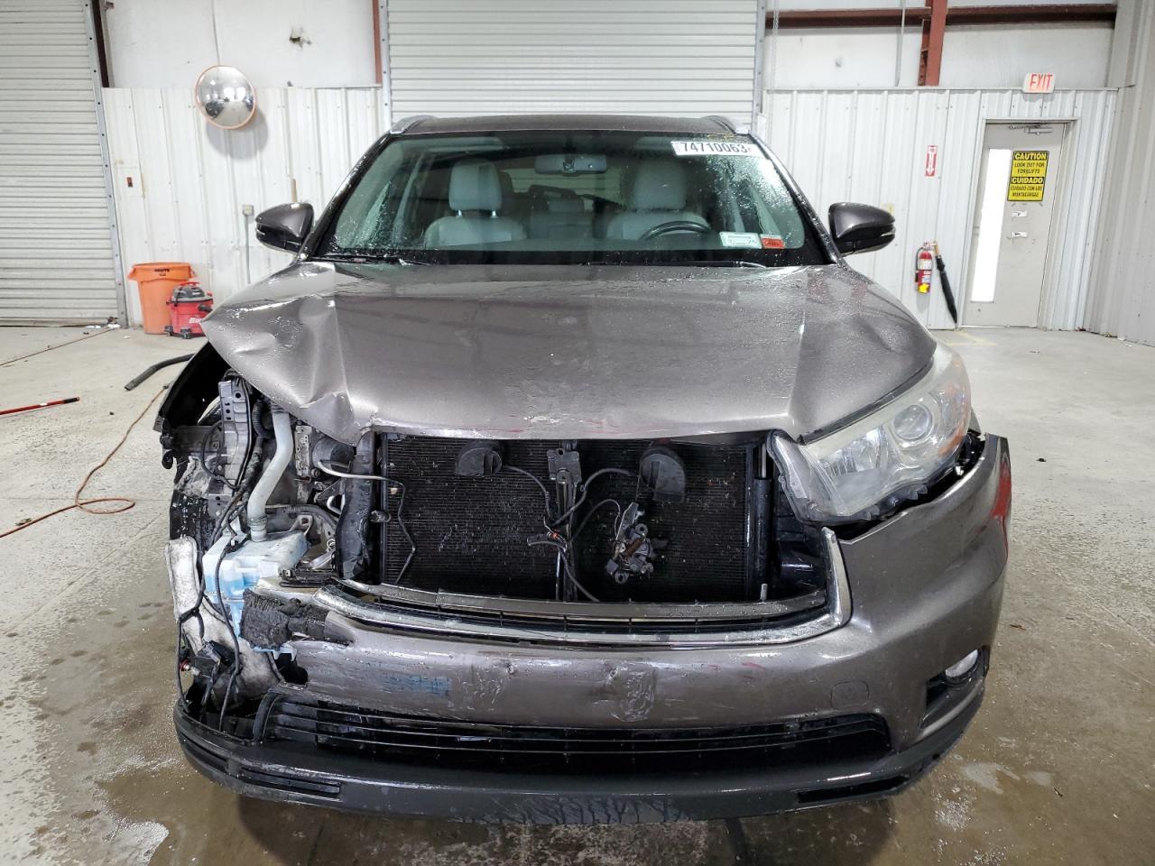 2015 TOYOTA HIGHLANDER