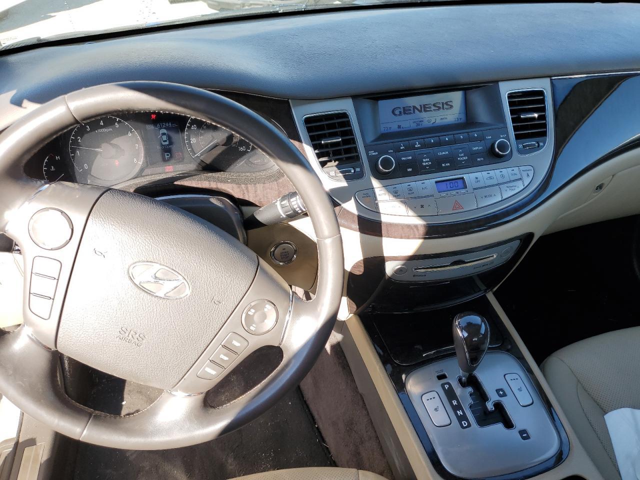 2011 HYUNDAI GENESIS