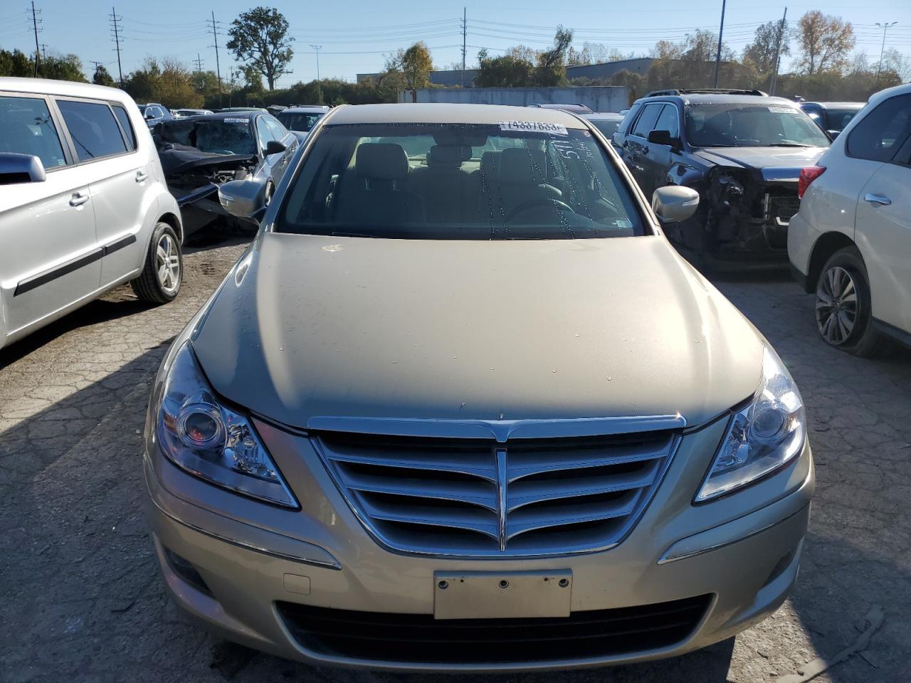 2011 HYUNDAI GENESIS