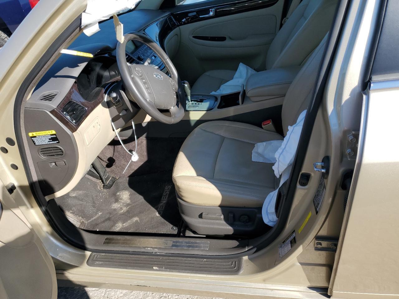 2011 HYUNDAI GENESIS