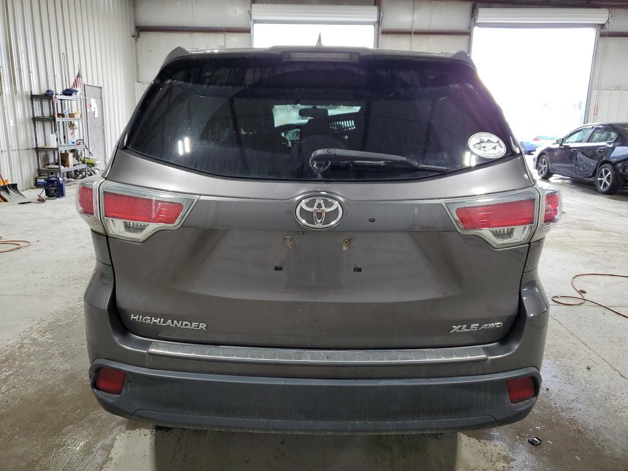 2015 TOYOTA HIGHLANDER