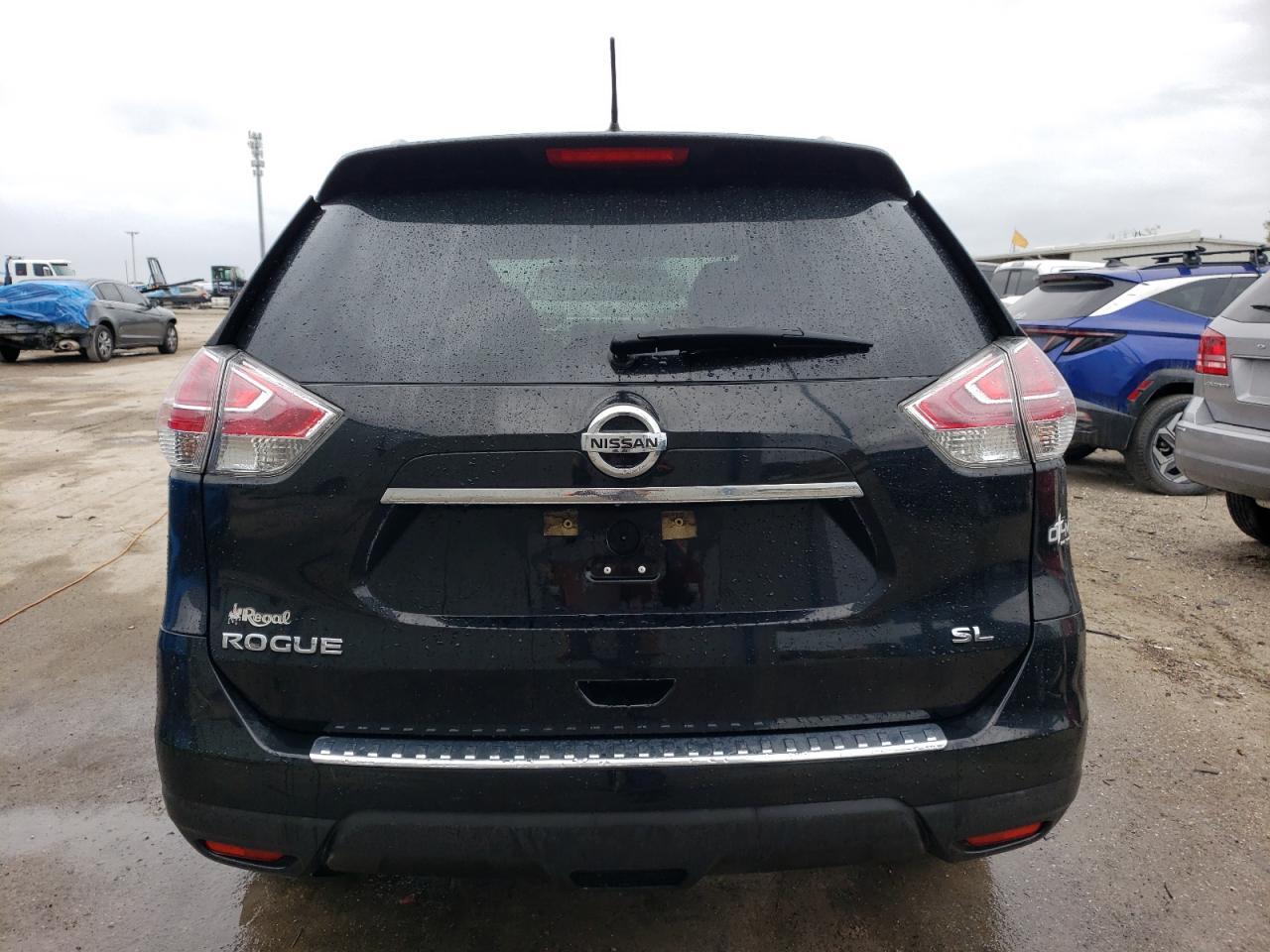 2015 NISSAN ROGUE