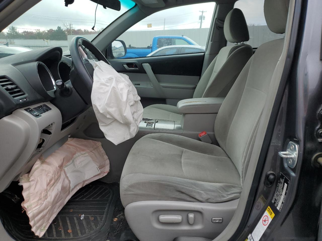 2012 TOYOTA HIGHLANDER