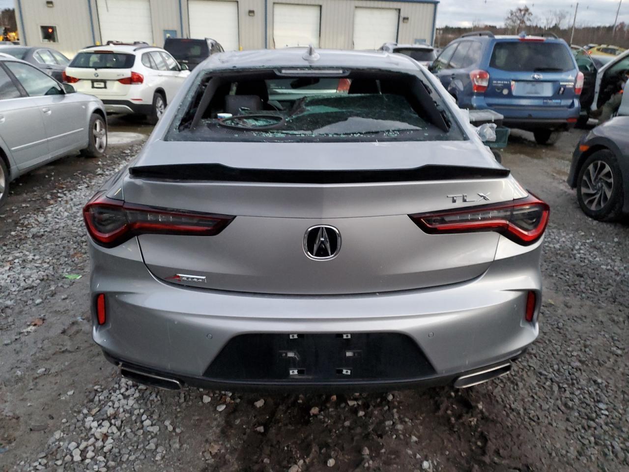 2022 ACURA TLX